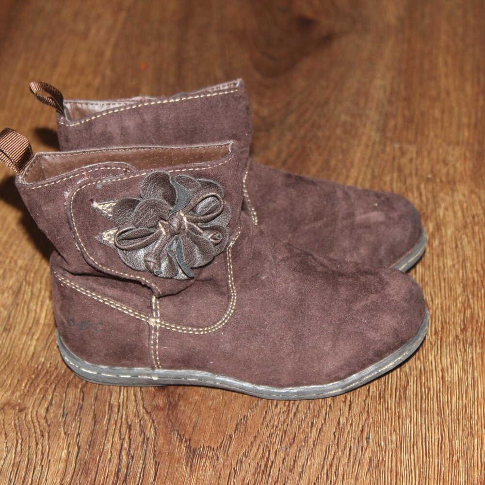Toddler Girls BOC Dark Brown Faux Suede Flower Accent Mid Ankle Boots size 8